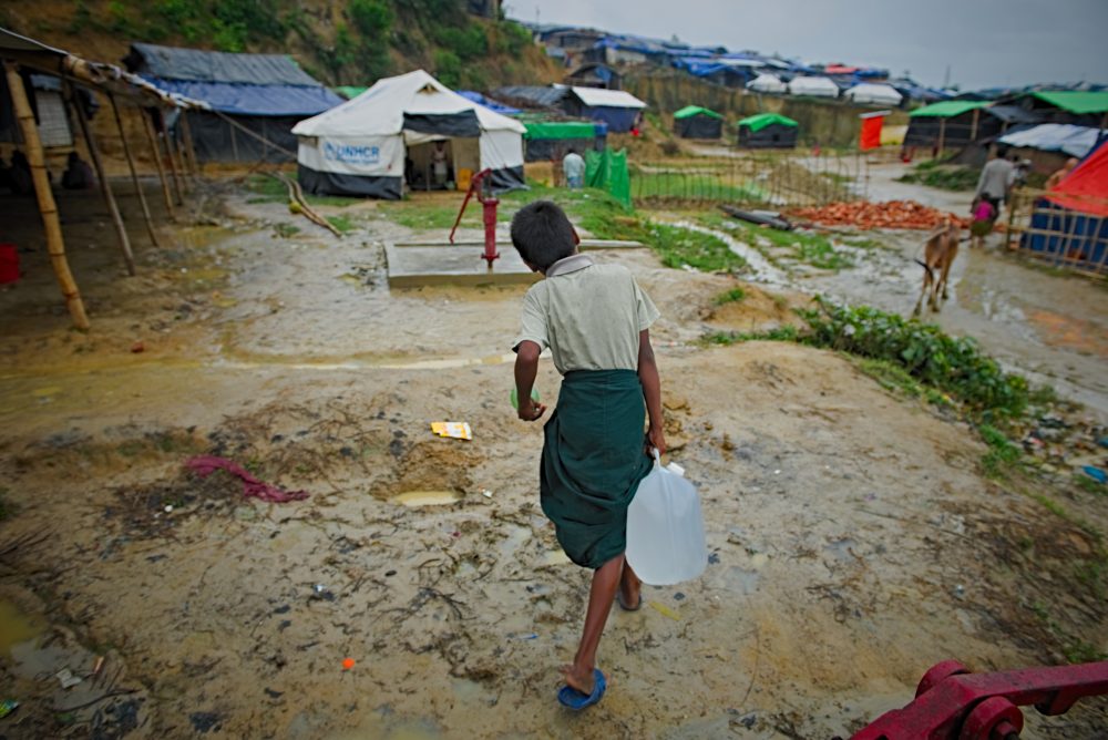 Rohingya Crisis Photo by Sanjoy Shubro,Kotupalong, Chittagong, Bangladesh_water container