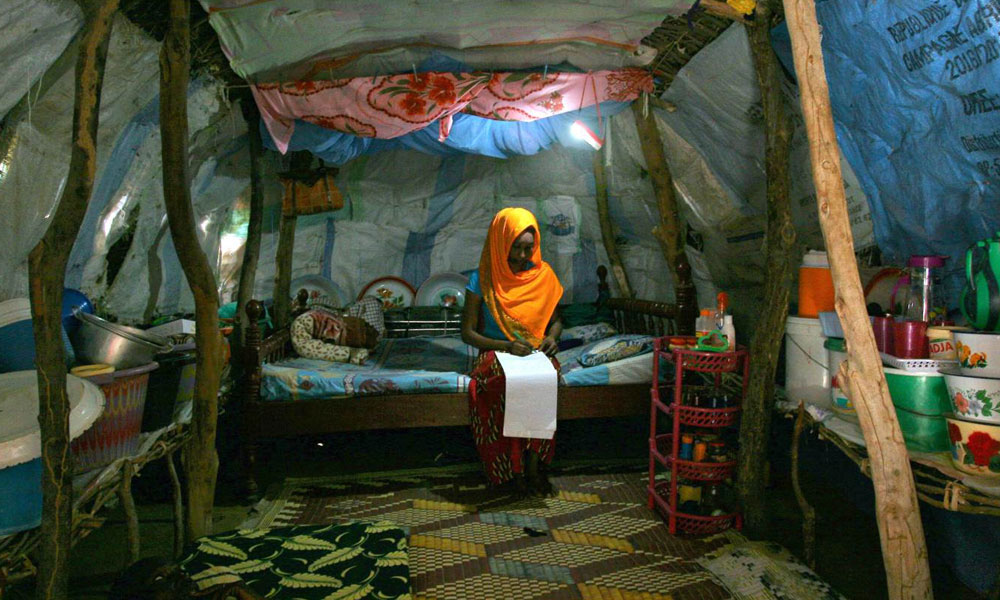 NRS Relief solar shelter light at refugee camp solar items