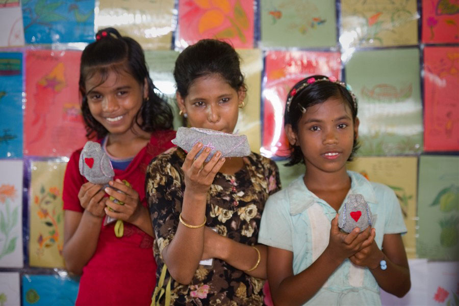 Refugees with Peacedoves of NRS Relief in Bangladesh 2018