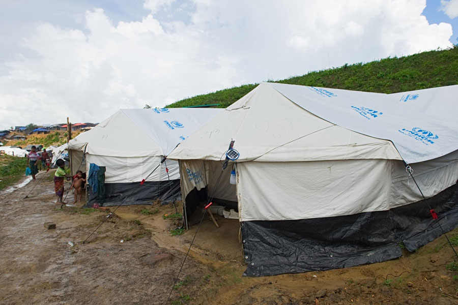 Rohingya refugee tents at Kutupalong camp Bangladesh
