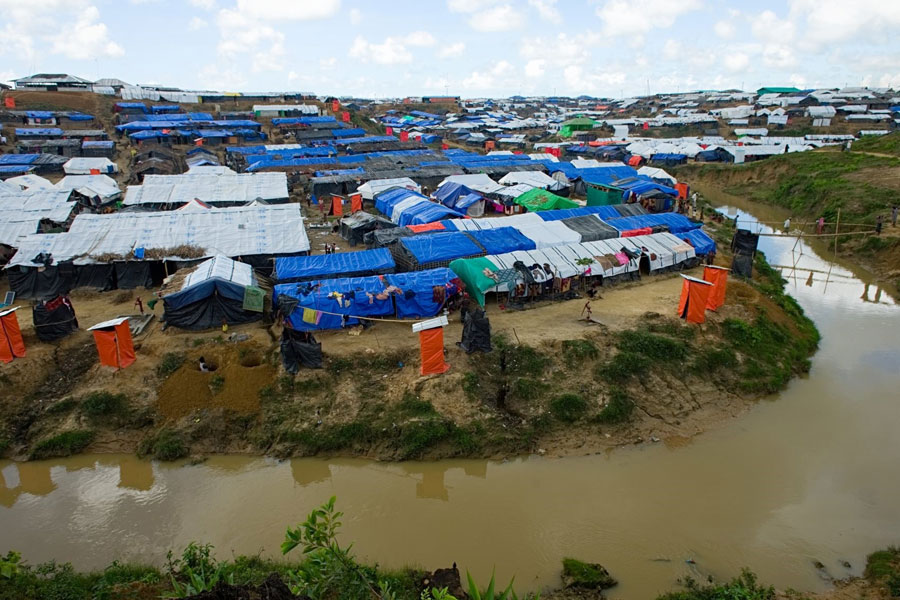 full view of Rohingya refugees at Kutupalong Bangladesh